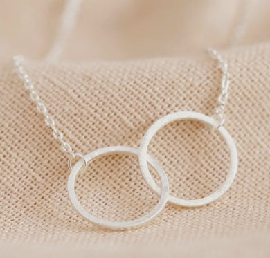 Interlocking Hoop Necklace