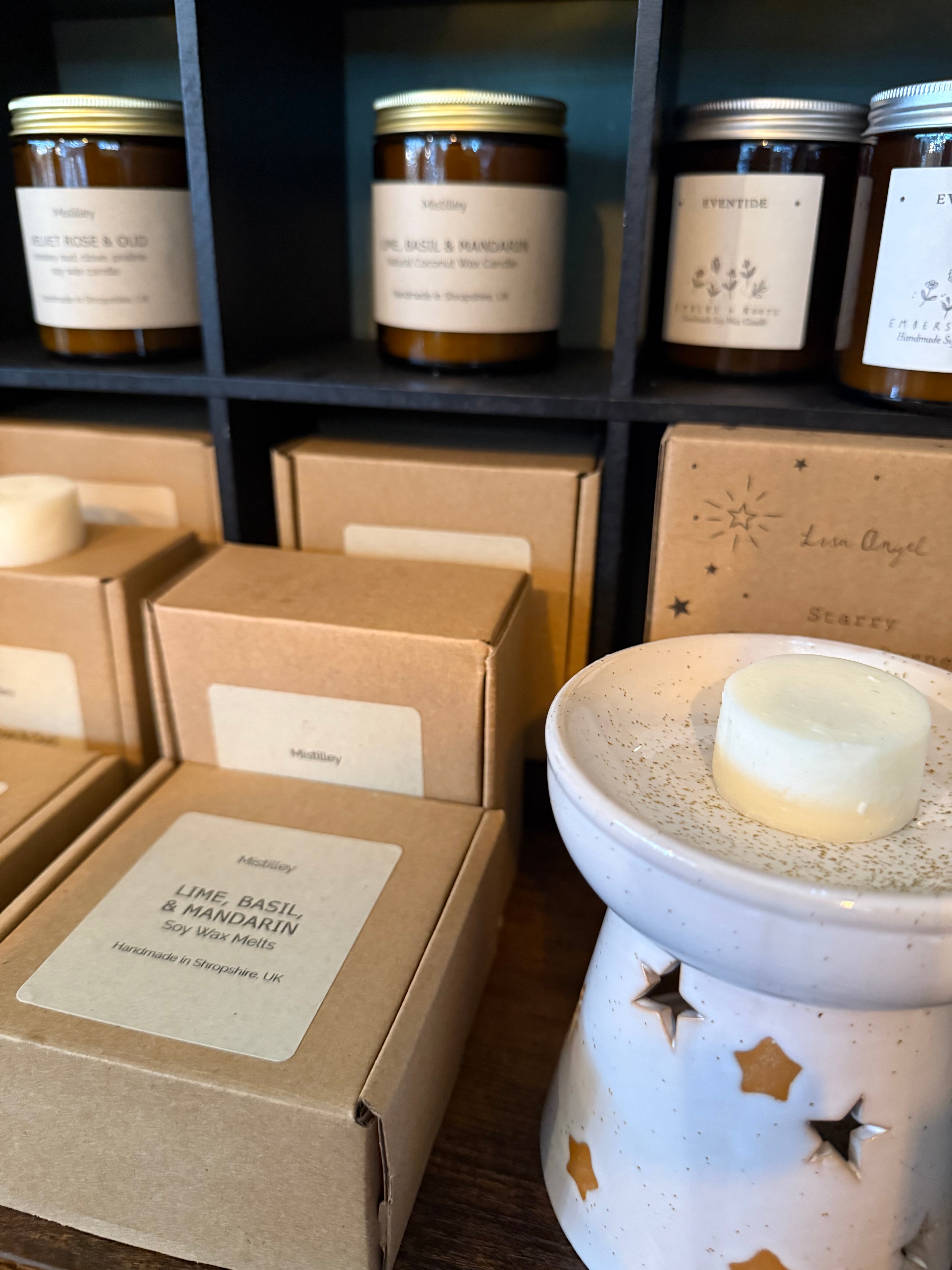 Hand Poured Coconut / Soy Wax Melts