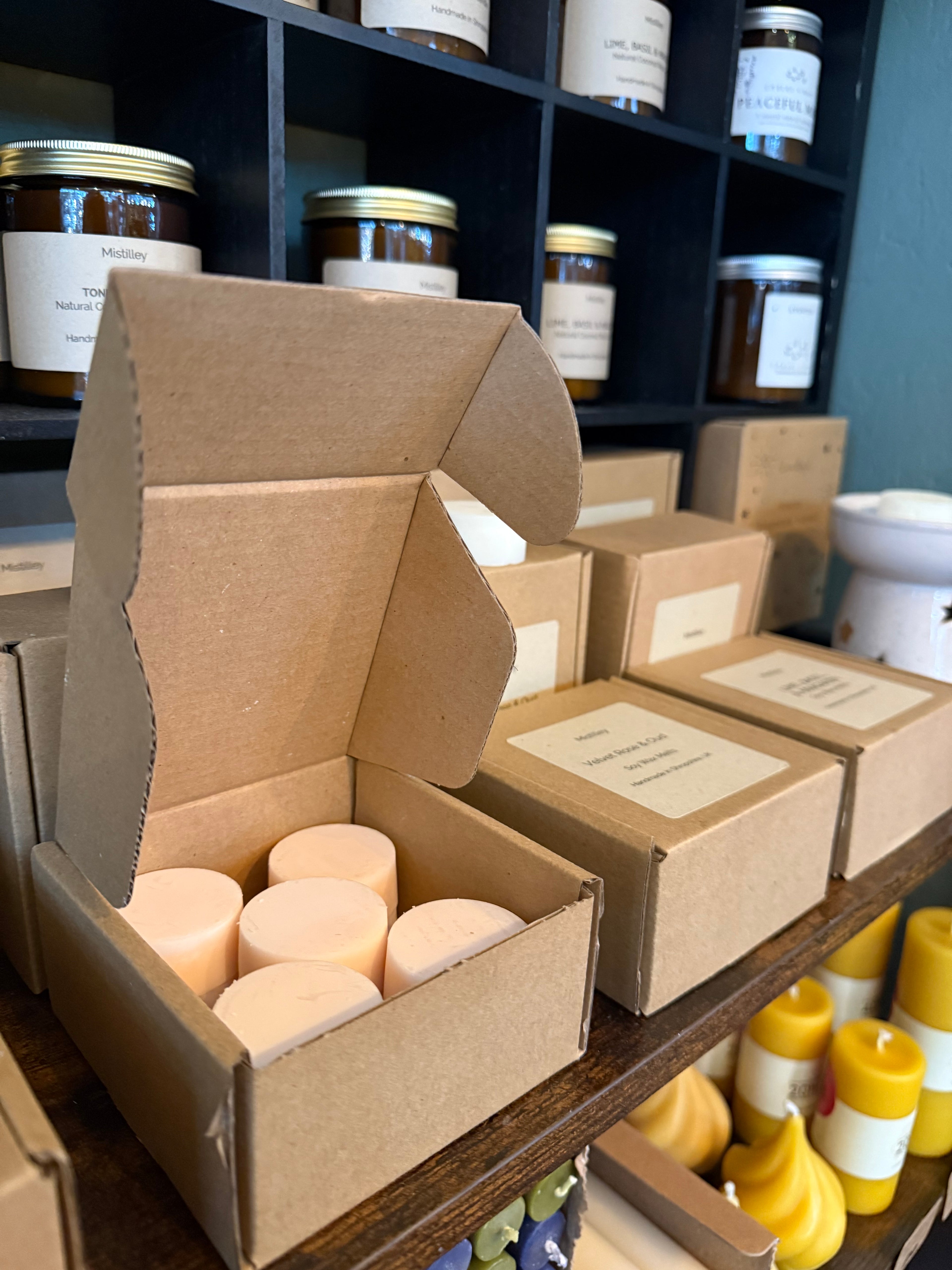 Hand Poured Coconut / Soy Wax Melts