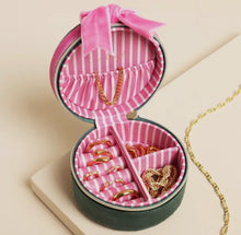 Velvet Bow Jewellery Case